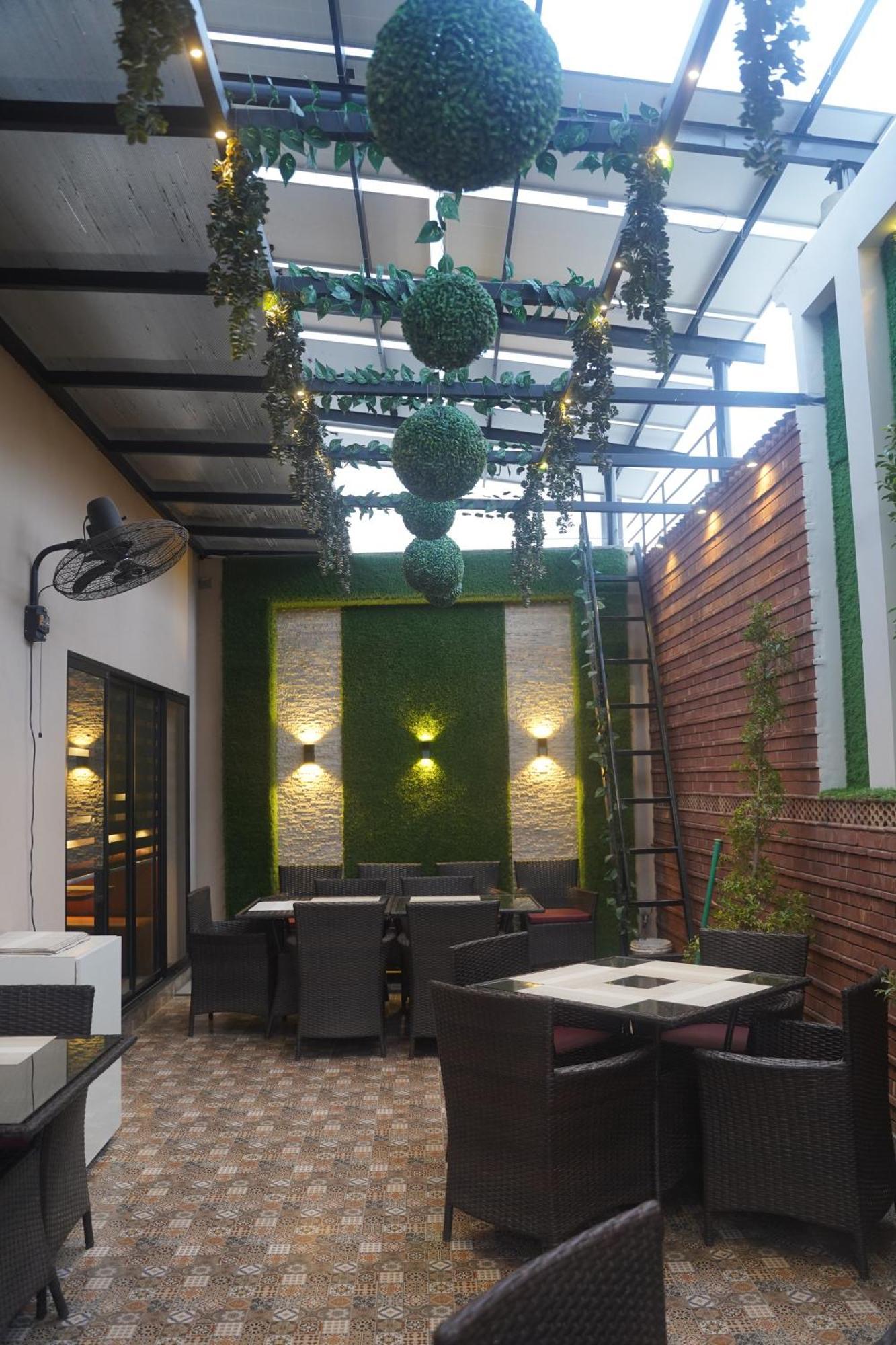 Swarg Hotel Sahiwal المظهر الخارجي الصورة